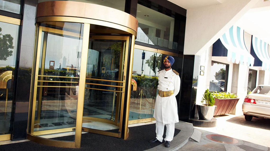 Bend Glass for Revolving Doors Img02