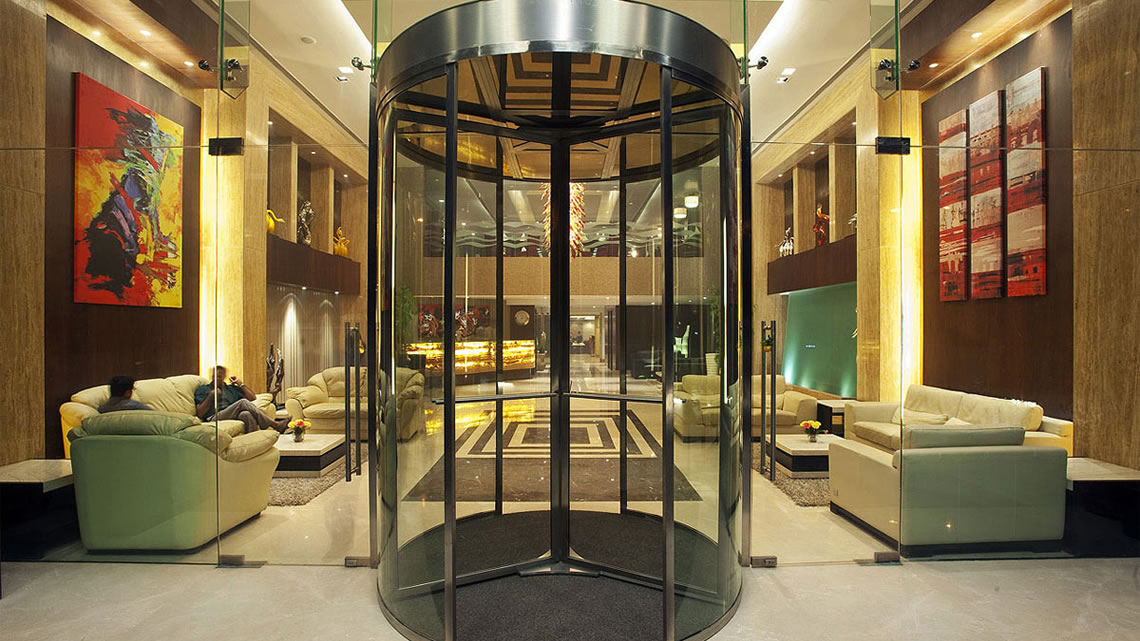 Hotel Elevation (Ramada) Img03